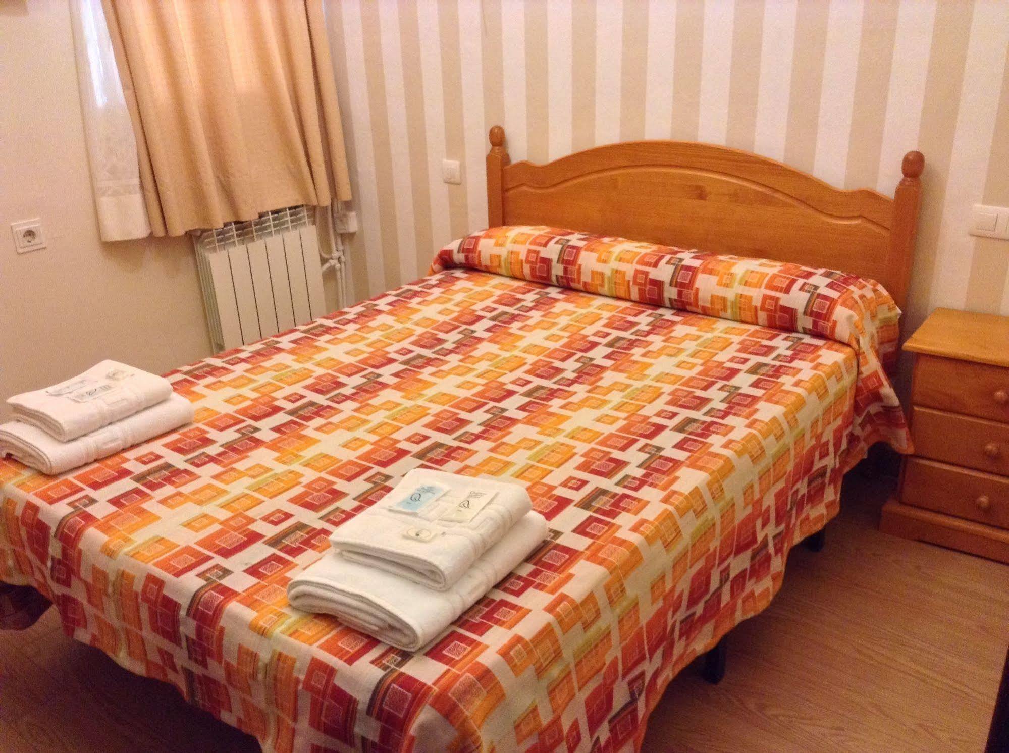 Pension La Milagrosa Гранада Экстерьер фото